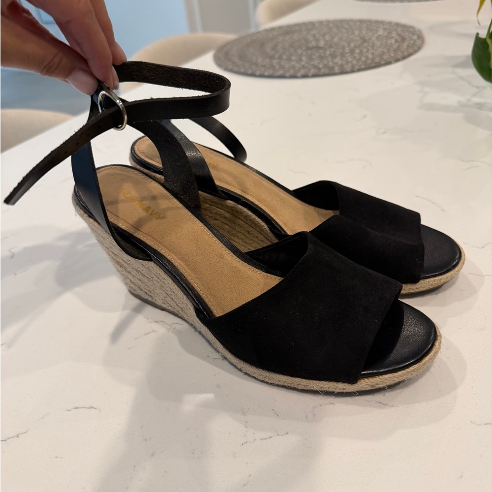 Old Navy Black Espadrille Wedges